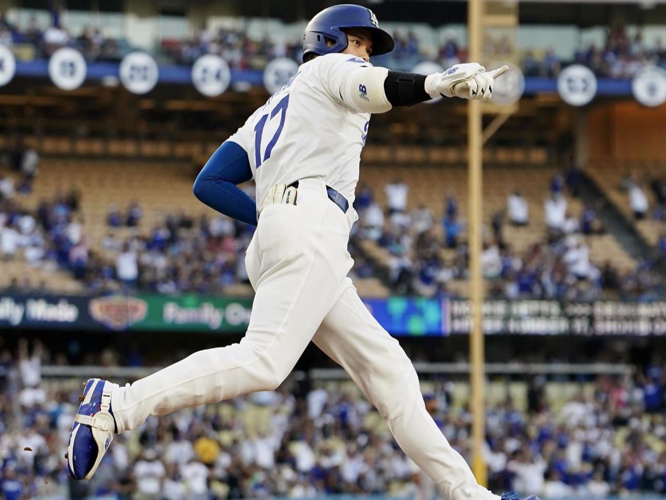 包含【战术揭秘】大谷翔平如何平衡投打两项任务的词条