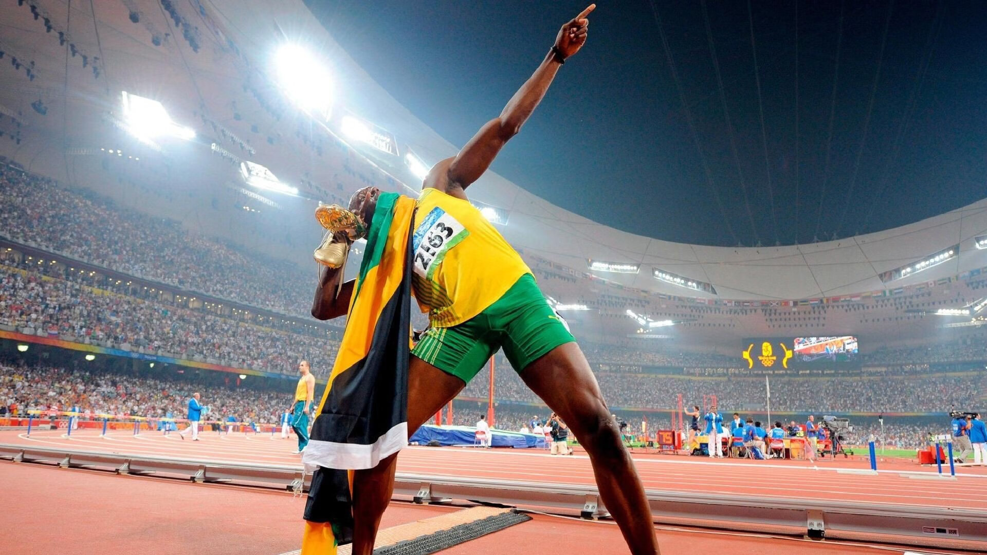 王者荣耀电竞赛事与传统体育跨界合作,王者荣耀电竞