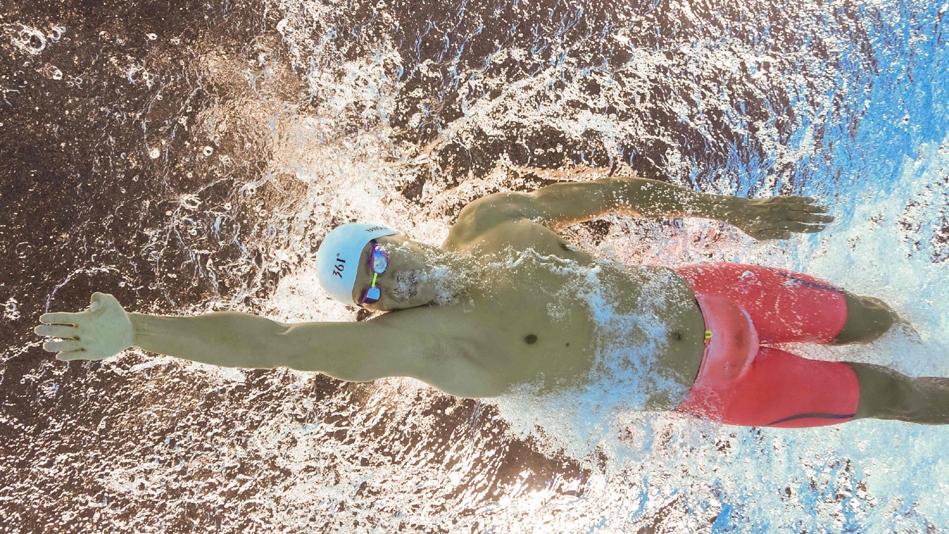 足球风云再起，女子球员再创辉煌，足球风云女主